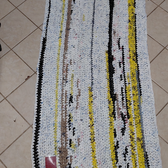 Handmade Multicolor Crochet Rug - Picture 1 of 2